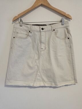 Frye & Co Ivory Denim Skirt